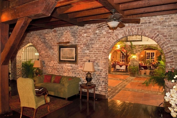 The Copper and Lumber Store Historic Inn (Herberts)